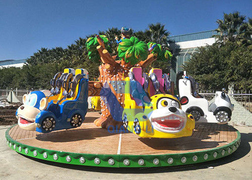 Le parc d'attractions des enfants monte l'île de combat de jungle de jeux de tir de l'eau